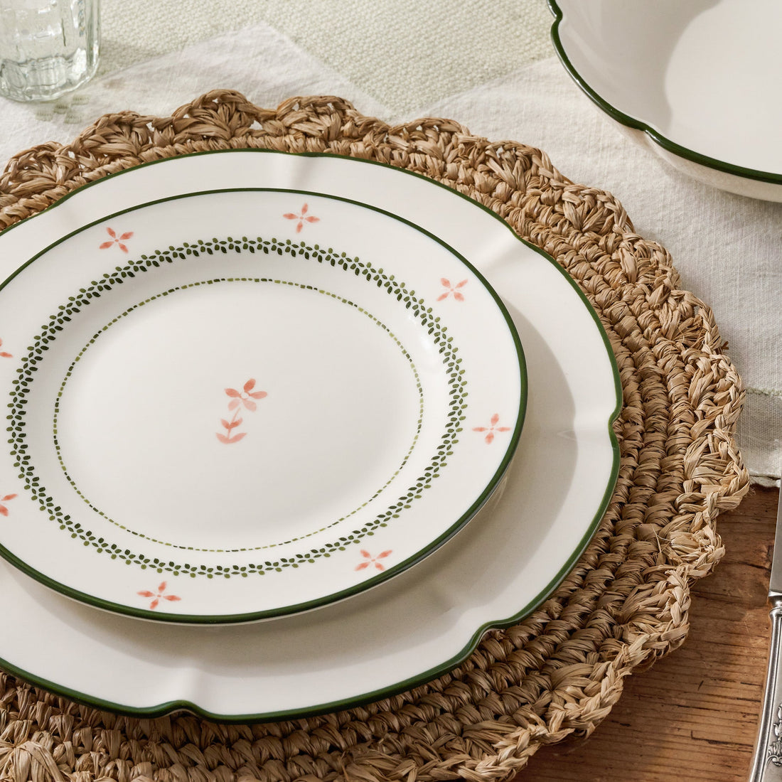 Green Luna Scalloped 3-Piece Place Setting