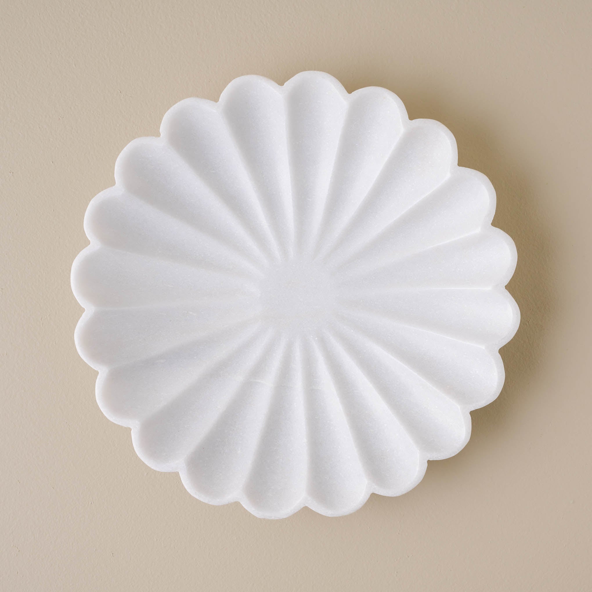 Scalloped Marble Accent Bowl