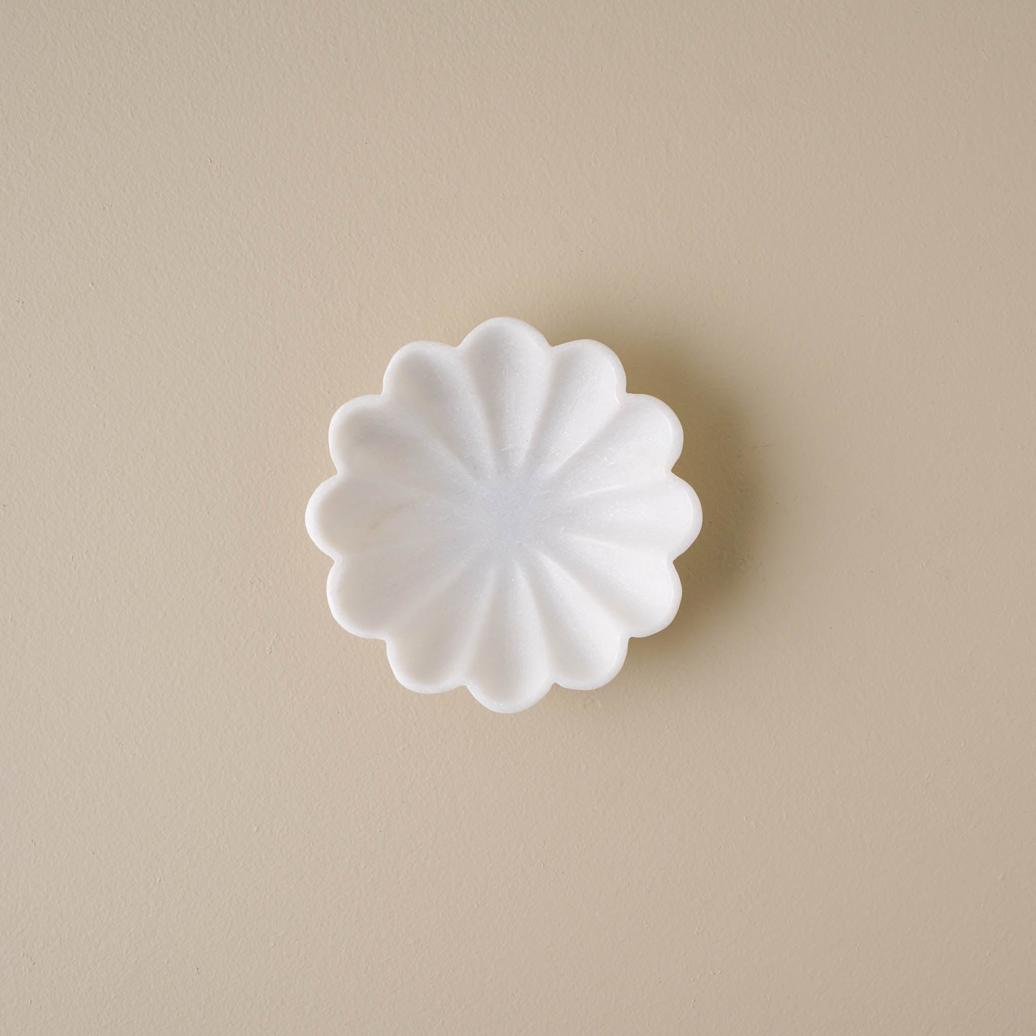 Scalloped Marble Accent Bowl